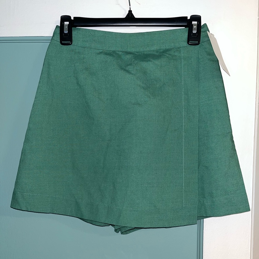 Uniqlo Green Skort